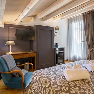 https://i-mori-design-apartments-comiso.sicilyhotelsitaly.net