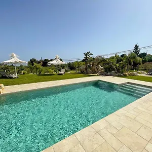 https://splendida-villa-nature-appartamento-melograno-a.sicilyhotelsitaly.net